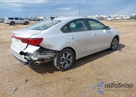 2021 Kia Forte Lxs из США, поврежденный, VIN 3KPF24ADXME399073